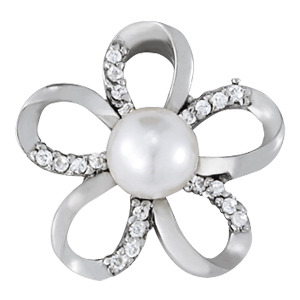 Floral Shape Pearl Fashion Pendant