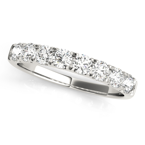 lab-grown-vs-si1-split-prong-wedding-band-69efeb9fc14ff578a579e779
