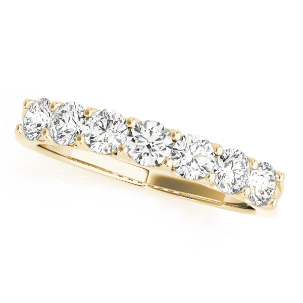 lab-grown-vs-si1-u-prong-wedding-band-69efce6cc14ff578a579136d