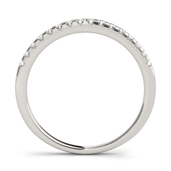 lab-grown-vs-si1-shared-prong-wedding-band-69efec4ec14ff578a579ed7a
