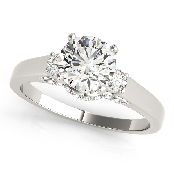 3-Stone Round Engagement Ring