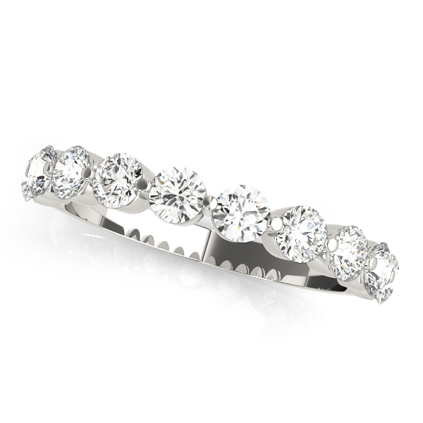 Single Shared Prong Wedding Band