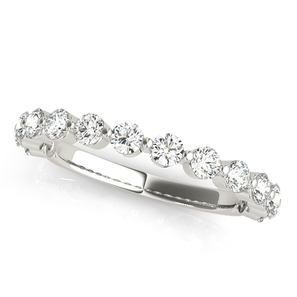 Single Shared Prong Wedding Band
