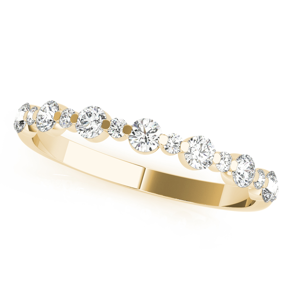 Single Shared Prong Wedding Band, Alternating Size