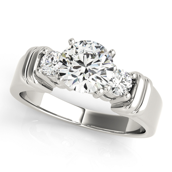 3-Stone Round Engagement Rings