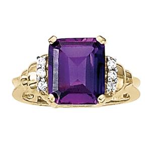 Vintage Cluster Emerald Color Ring