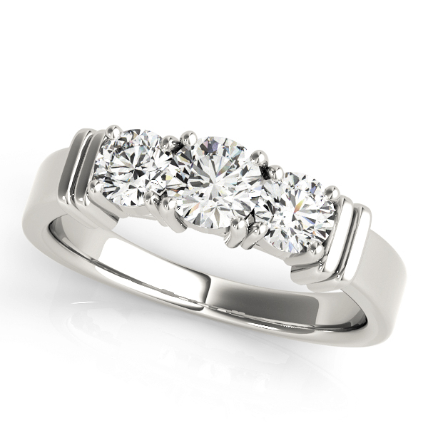 3-Stone Round Engagement Ring
