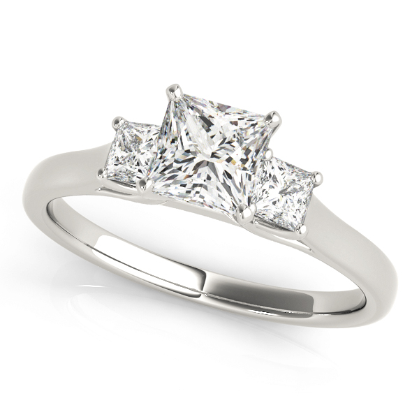 ENGAGEMENT RINGS 3 STONE PRINCESS
