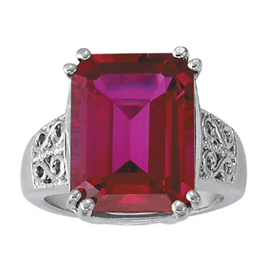 Emerald Color Ring
