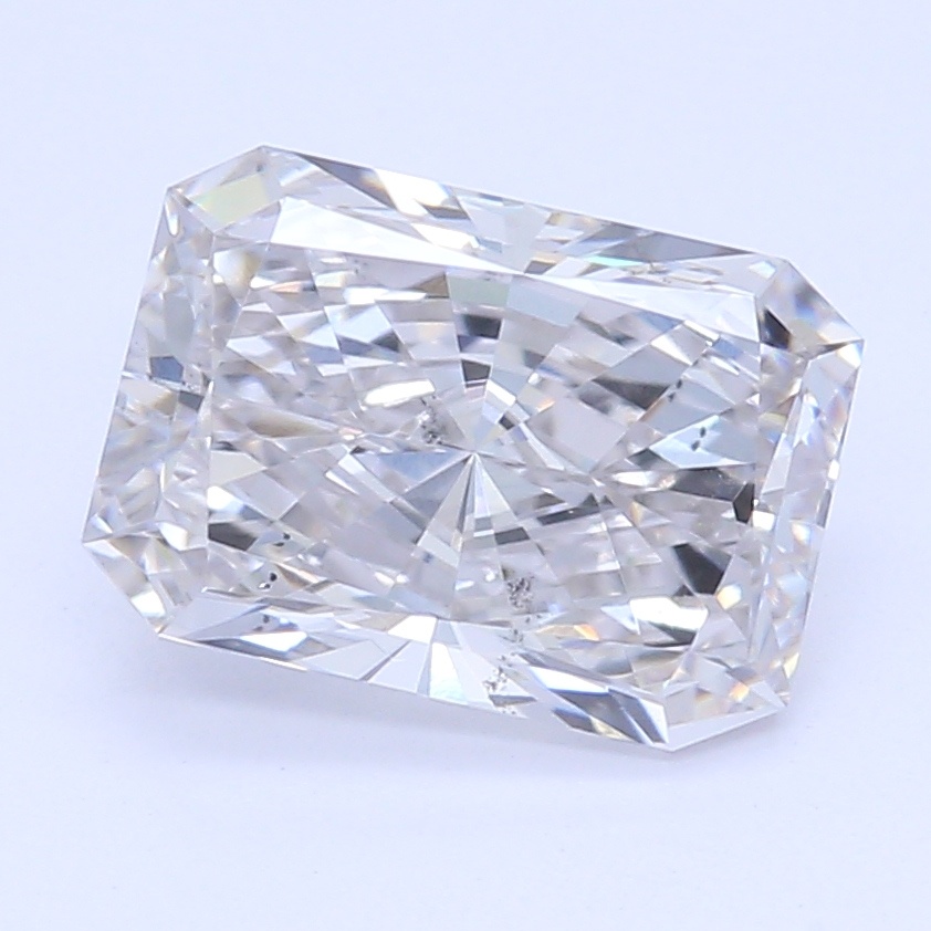 0.95 carat radiant lab-grown diamond