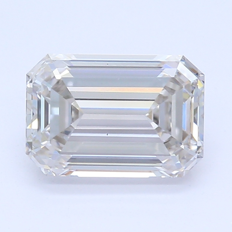 0.81 carat emerald lab-grown diamond