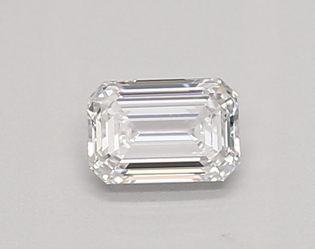 0.33 carat emerald diamond