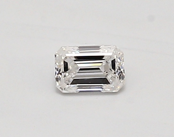0.33 carat emerald diamond