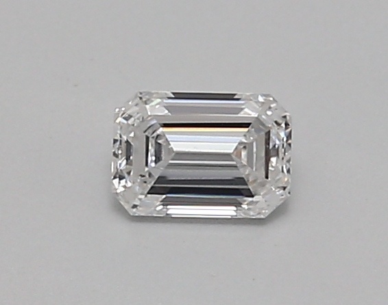 0.43 carat emerald diamond