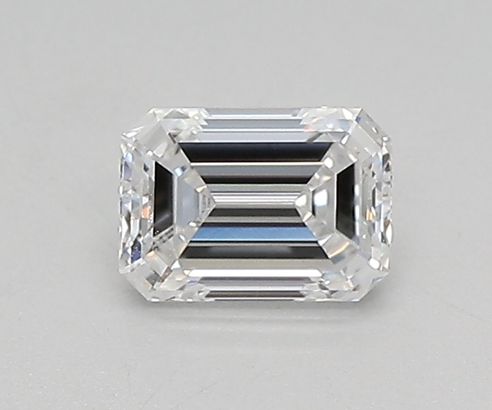 0.43 carat emerald diamond