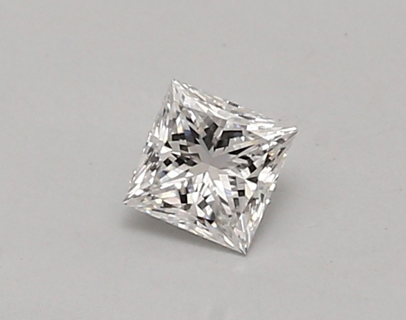 0.39 carat princess lab-grown diamond