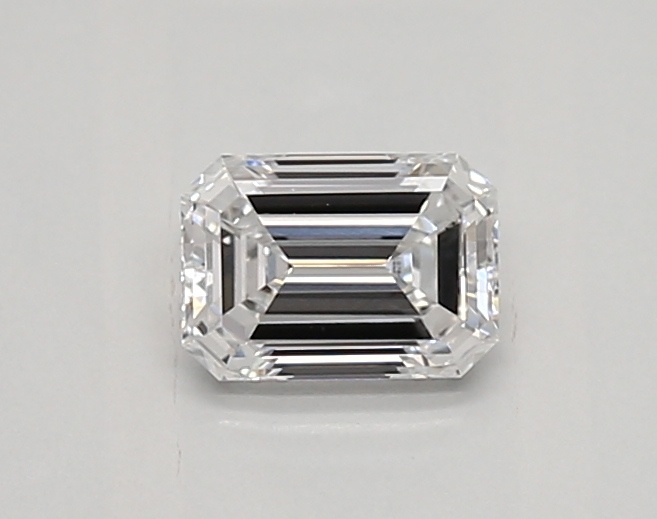 0.38 carat emerald diamond
