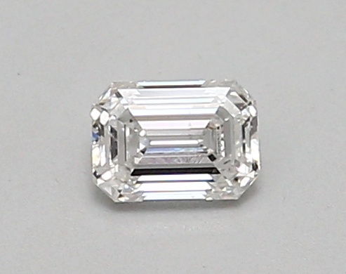 0.33 carat emerald diamond