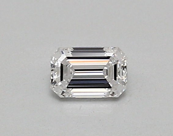 0.33 carat emerald diamond