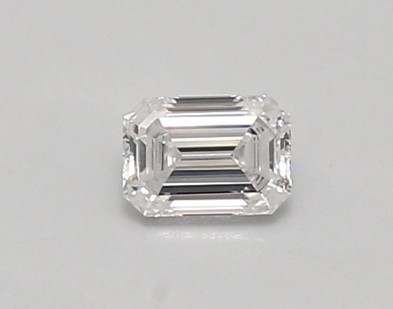 0.38 carat emerald diamond