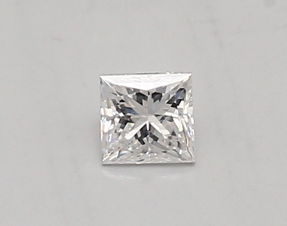 0.31 carat princess diamond