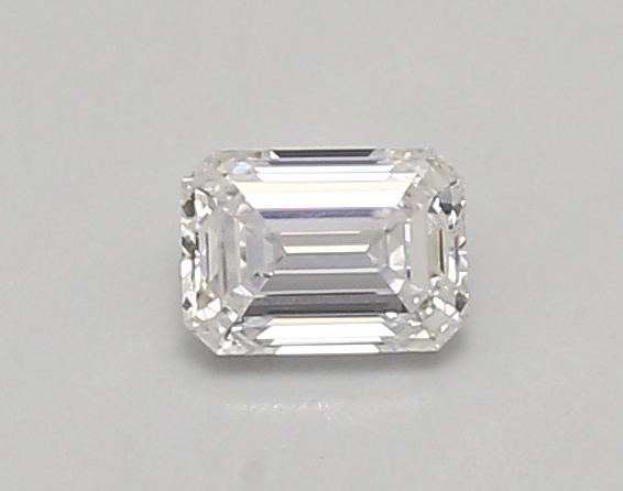 0.49 carat emerald diamond