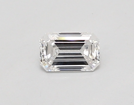 0.38 carat emerald diamond