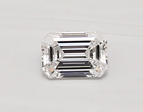 0.43 carat emerald diamond