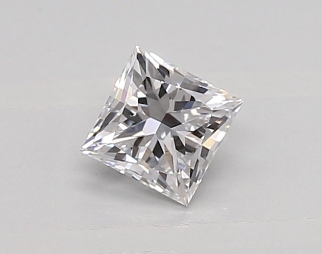 0.46 carat princess diamond