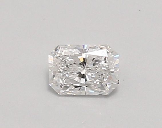 0.32 carat radiant diamond