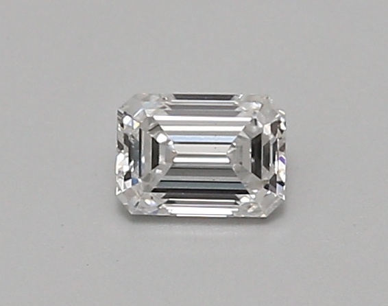 0.39 carat emerald diamond