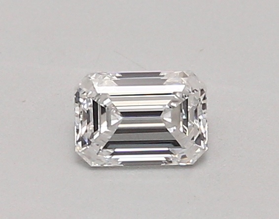 0.48 carat emerald diamond