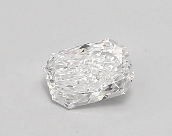 0.40 carat radiant diamond