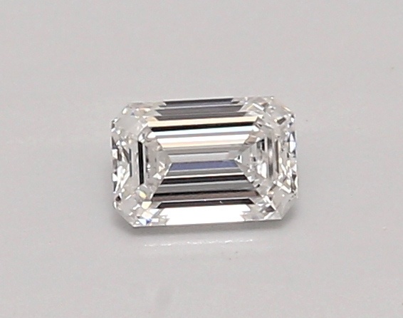 0.41 carat emerald diamond
