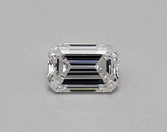 0.33 carat emerald diamond