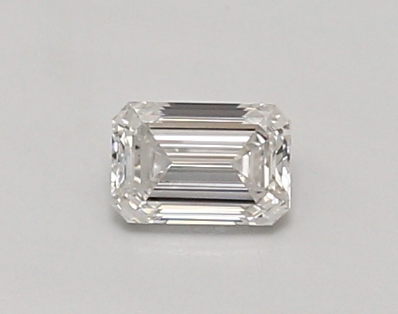 0.38 carat emerald diamond