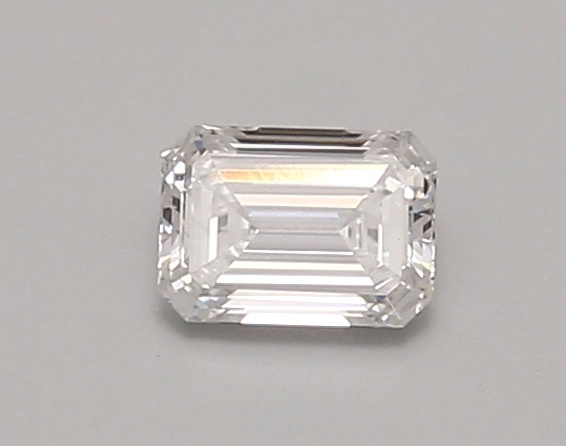 0.48 carat emerald diamond