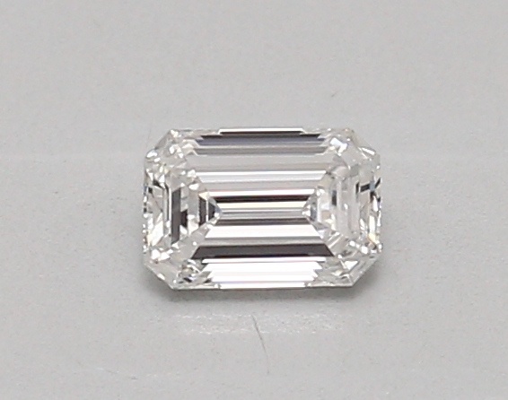 0.37 carat emerald lab-grown diamond