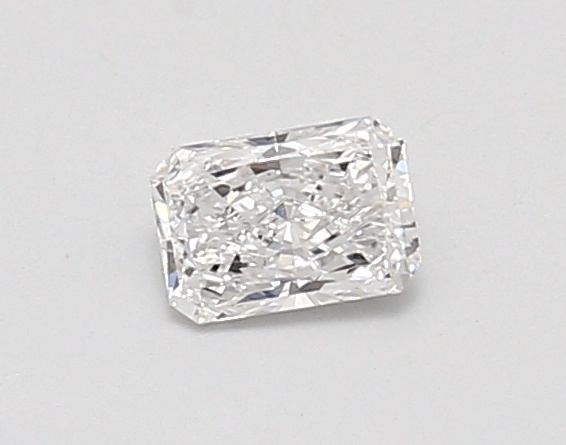 0.39 carat radiant diamond