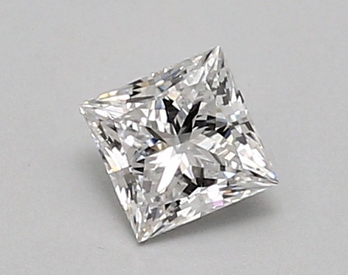 0.47 carat princess diamond