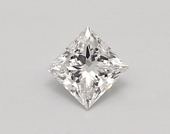 0.39 carat princess lab-grown diamond