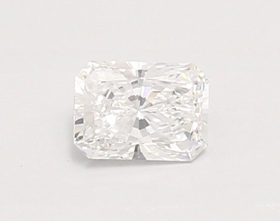 0.46 carat radiant diamond