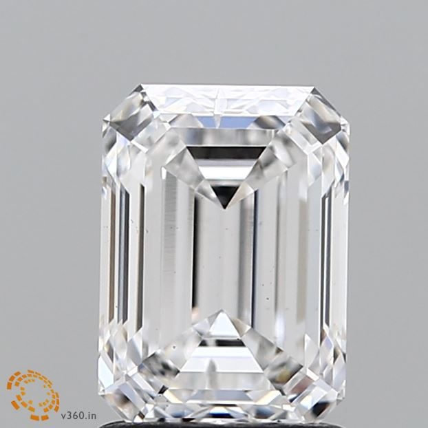 1.71 carat emerald lab-grown diamond